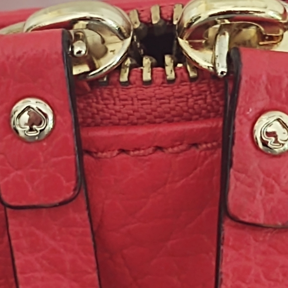New kate spade Large Red Domed 2 Way Pebble Leather Convertible Crossbod… - Picture 11 of 16